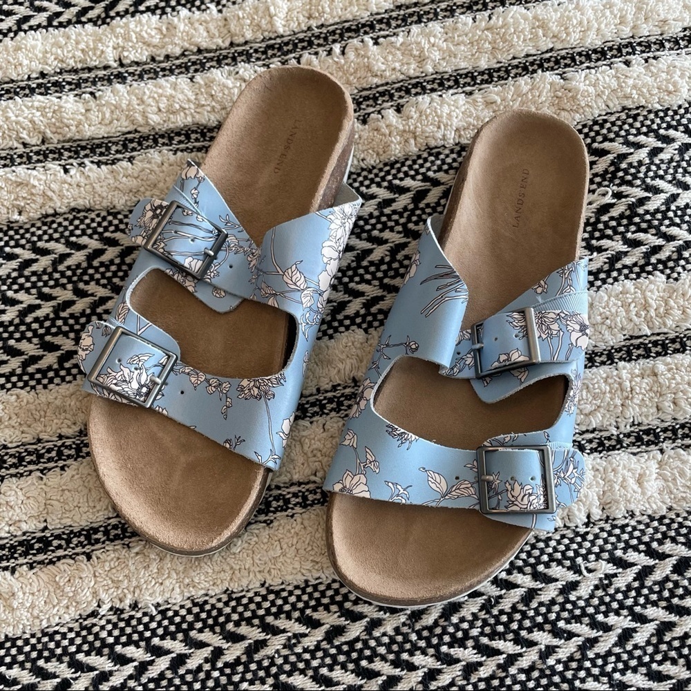 Like new! lands end womens leather slide sandal subtle sky floral sz.8.
